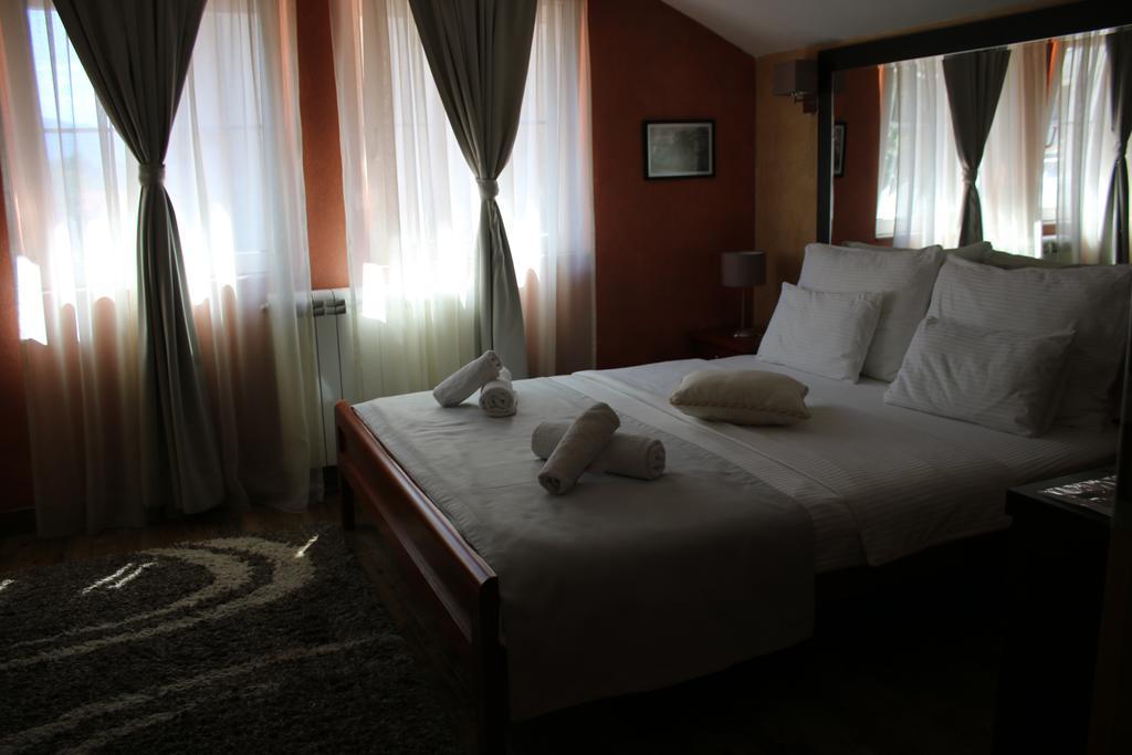Apartments Dragovic Nikšić エクステリア 写真
